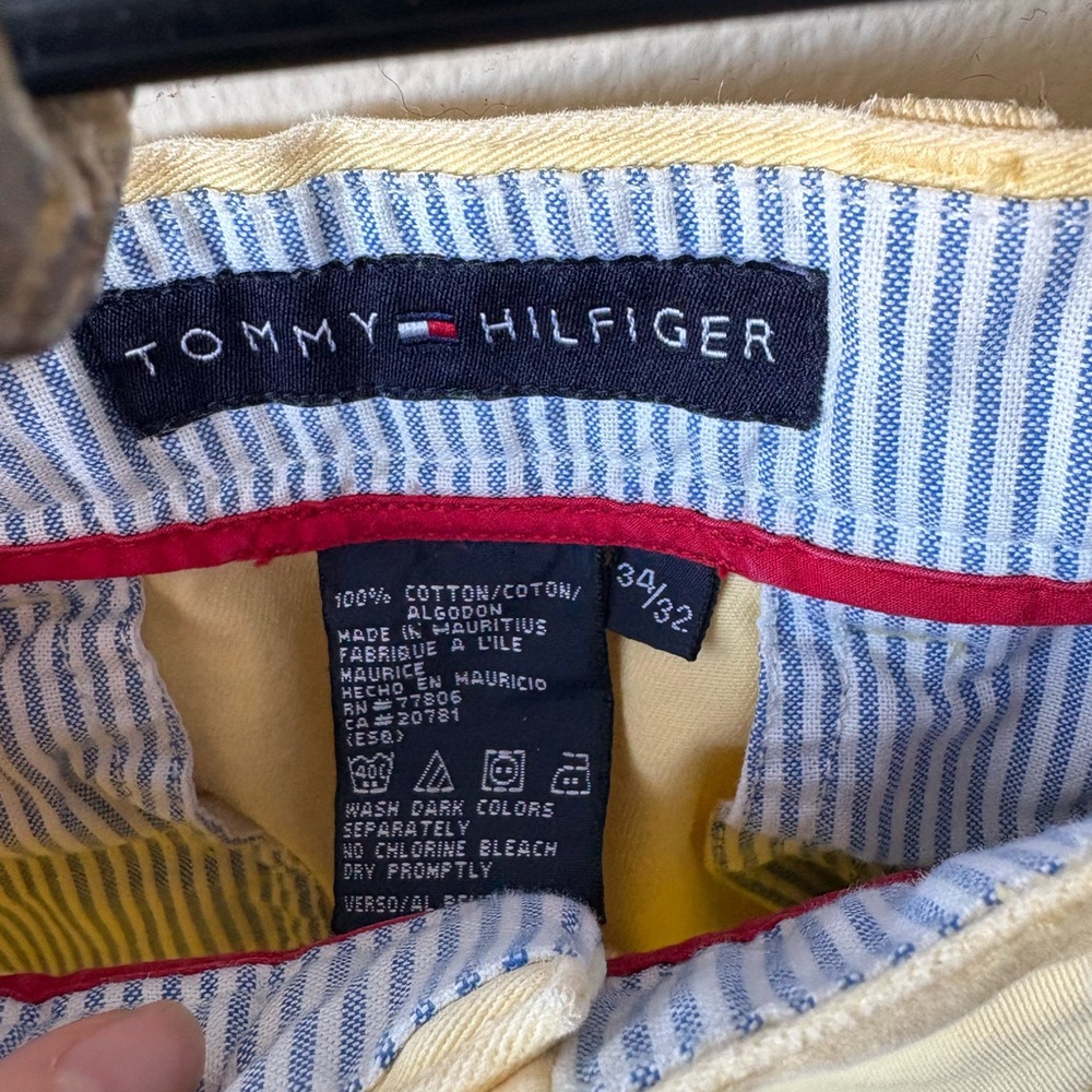VTG Men’s Tommy Hilfiger Yellow Pleated Pants Size 34/32 - Picture 3 of 5